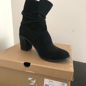Toms Mila black suede boots